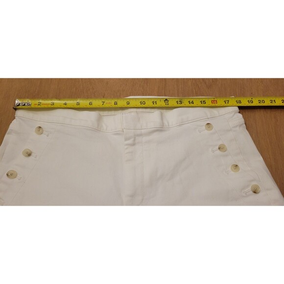 Banana Republic Premium Denim White Flare Leg Jeans Womens Size 32L (36x34) - Picture 15 of 16